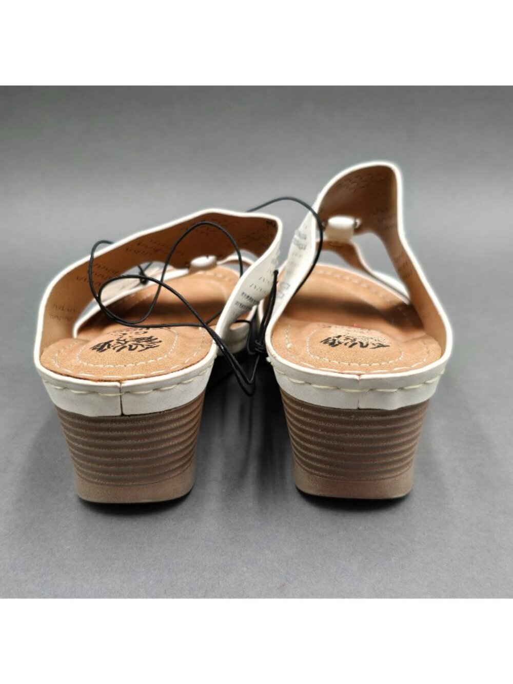G.C. Shoes Marbella Wedge Sandals Size 7.5 White Rhinestone Studded Slides - Picture 6 of 9